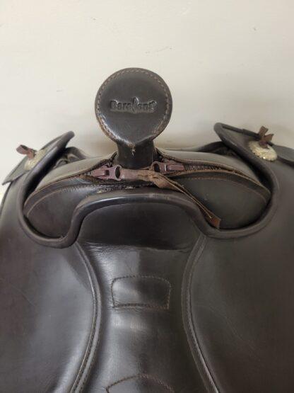 Barefoot Treeless Western Saddle,  Arizona, brown leather, round skirt, size 2, with fenders and stirrups EUC - Image 10