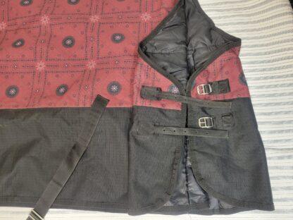 Weatherbeeta Comfitec Essential Midwt Turnout 78"- Burgundy Bandana Print/Black - EUC - Image 6
